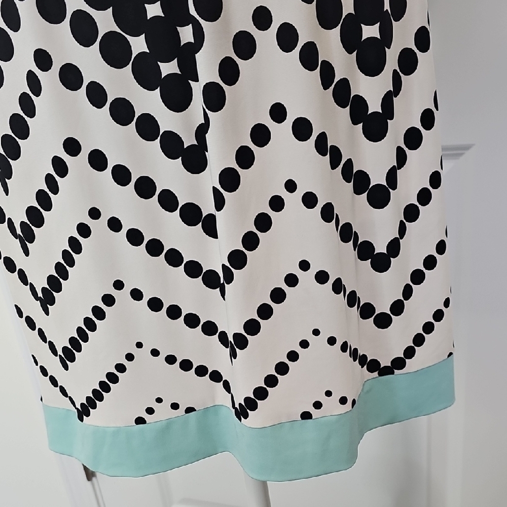 Sandra Darren Chevron Dot Dress in Black, White, and Light Blue Size 8 - Picture 8 of 10